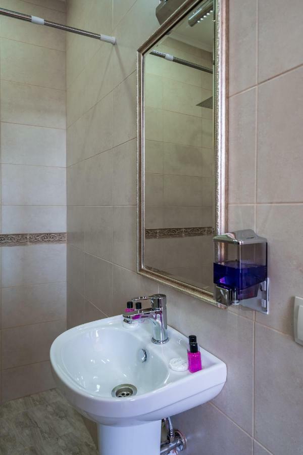 Golden Light Hotel Tbilisi Luaran gambar